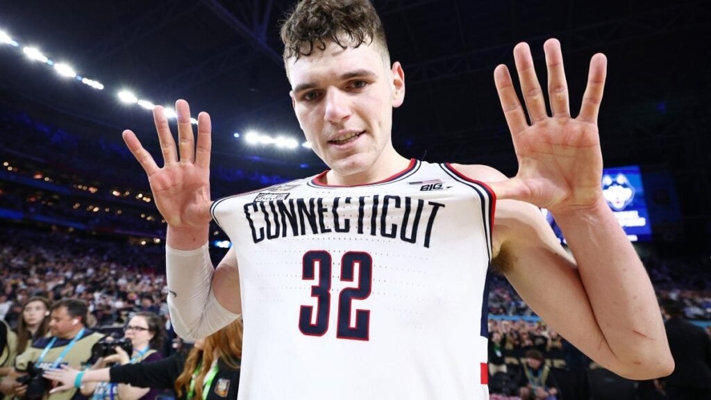 Donovan Clingan Height, Weight & Physical Stats 2025